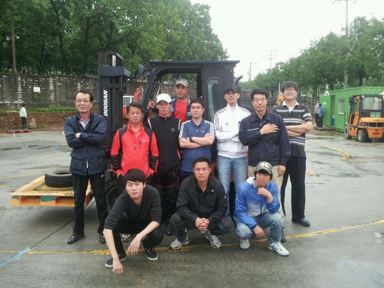 지게차3기기념사진